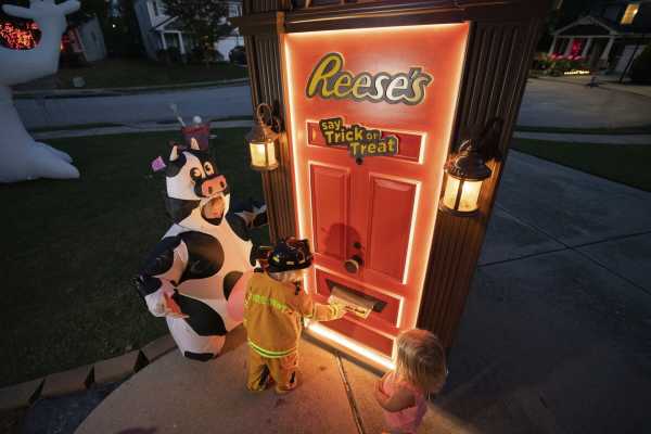 Halloween Candy Contraptions to Help Trick-or-Treaters Stay COVID-Safe 