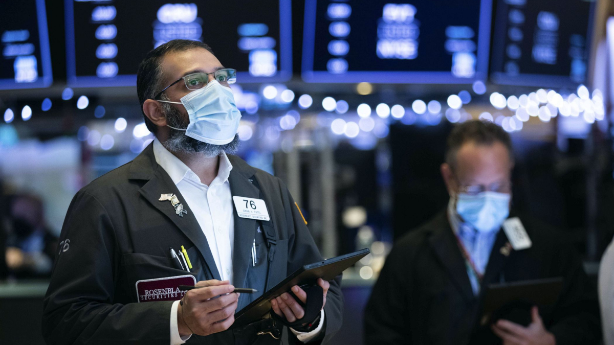 U.S. Stocks Recoup Some Losses After Sharp Slide to Start 2021