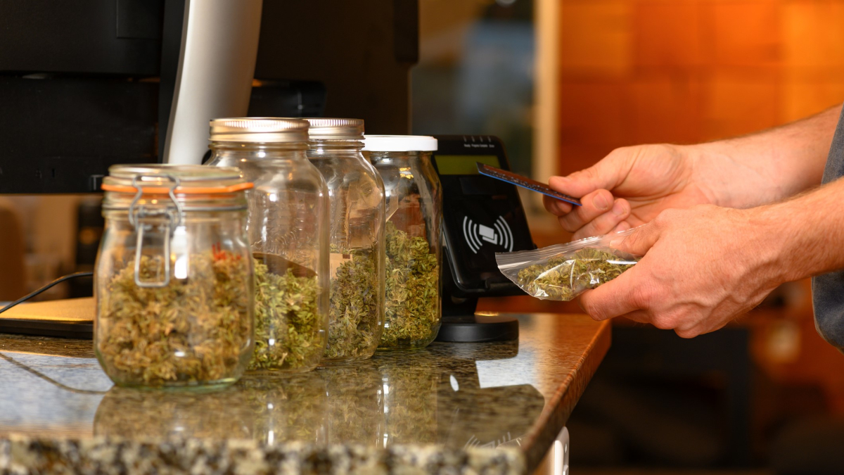 Exclusive: Hypur Finds Coronavirus Is Changing How Consumers Pay for Pot