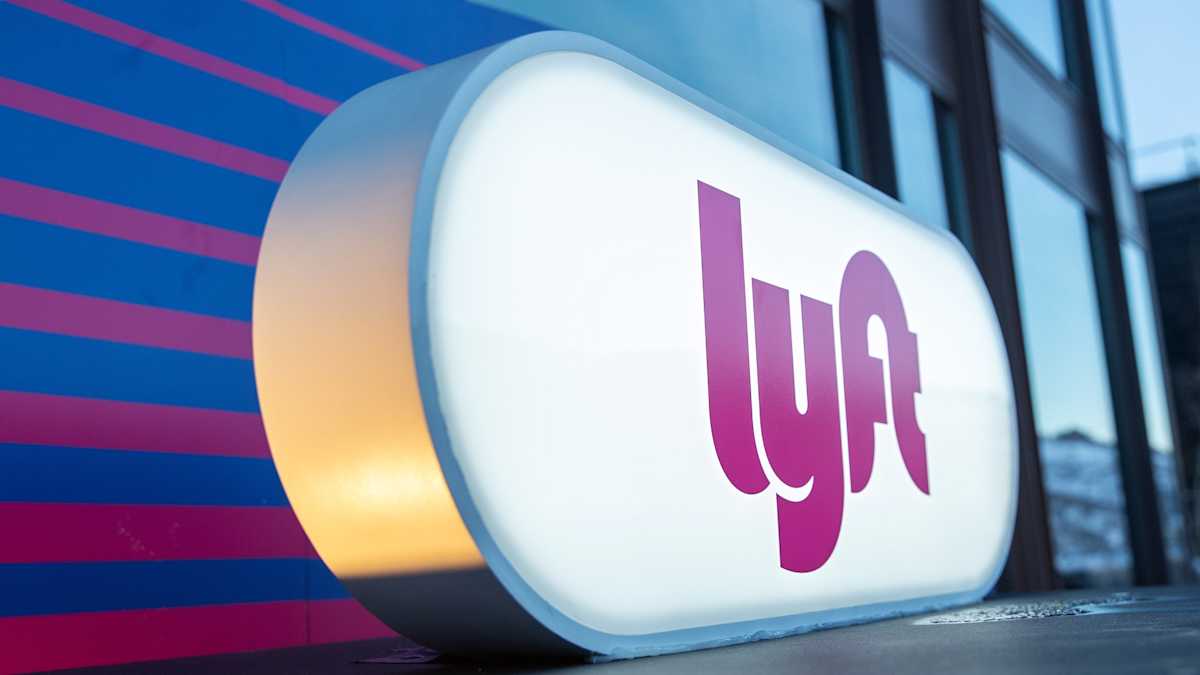lyft-plans-to-put-an-end-to-surge-pricing