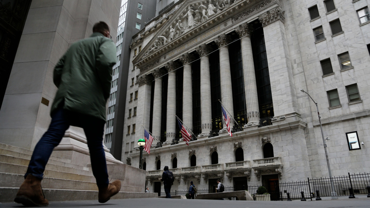 Stock Market Today: Wall Street Drifts as Banks Stabilize
