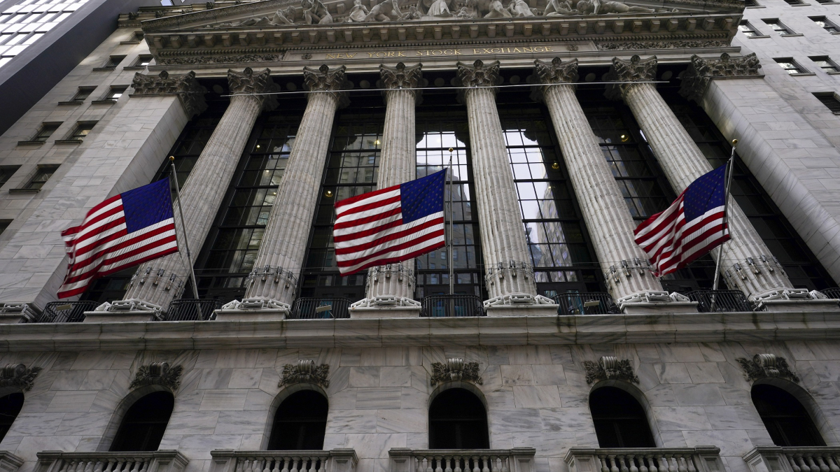 Ukraine Tensions Send U.S. Stocks and Bond Yields Lower
