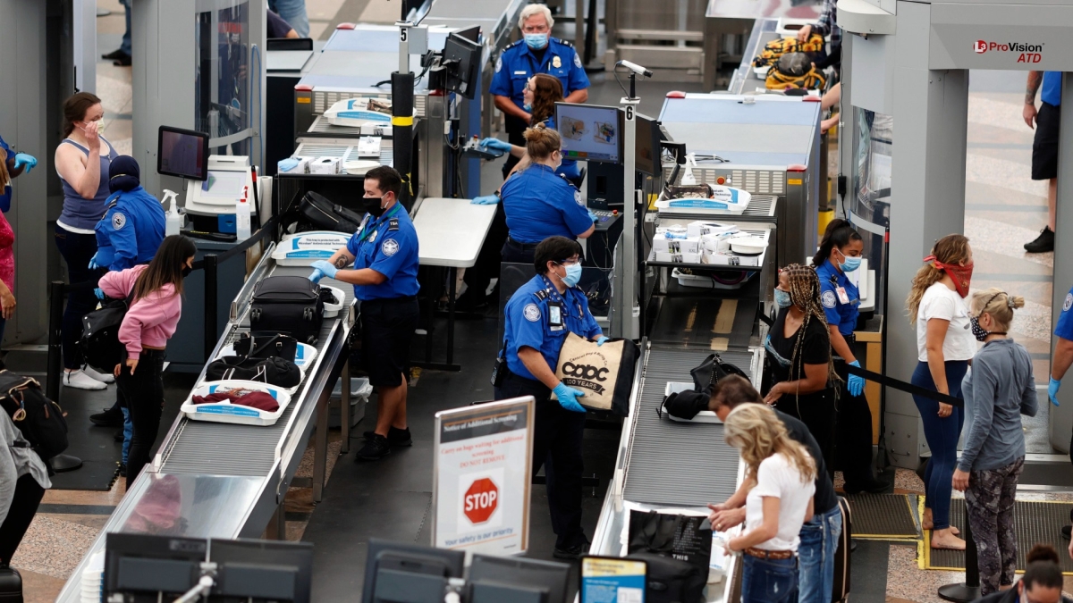 Packing Passengers: TSA Finds 6.5K Firearms in Carry-on Luggage in 2022  