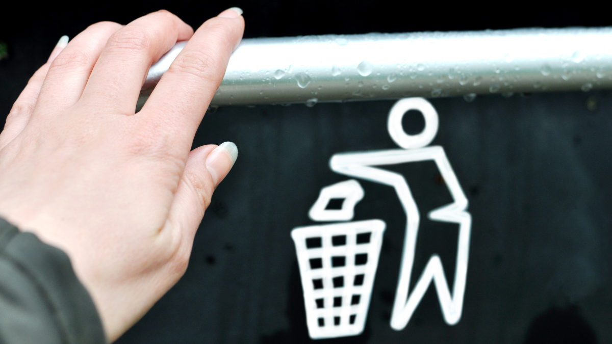 Smart City Trash Cans Are Already Here. And They Do Things You'd Never Imagine