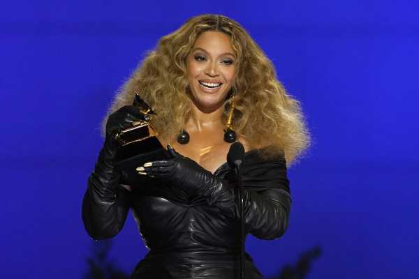 In Entertainment: Beyoncé Lyrics, Hollywood Men Support Abortion & Nichelle Nichols Tributes