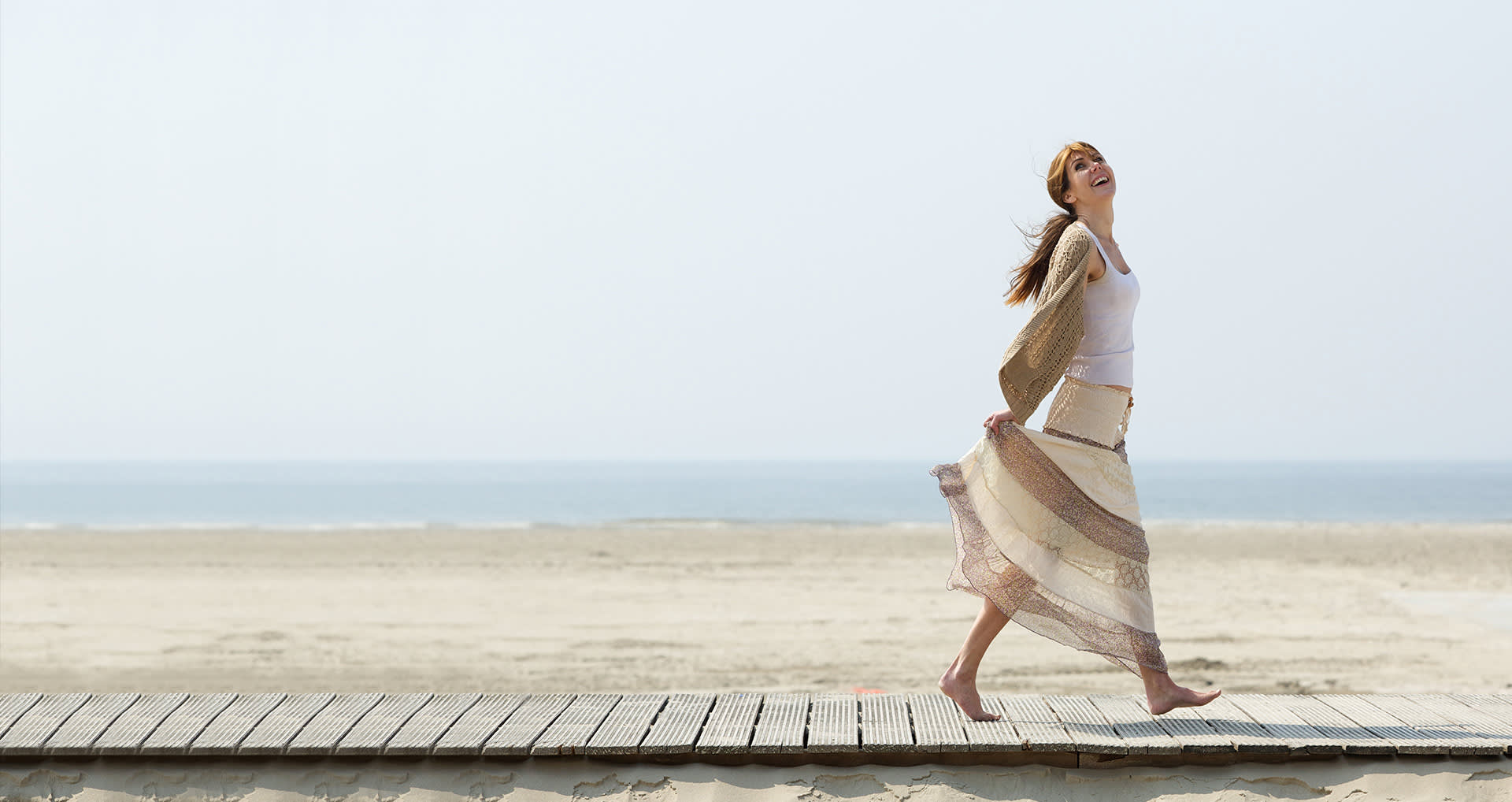 woman-walking-deck-banner