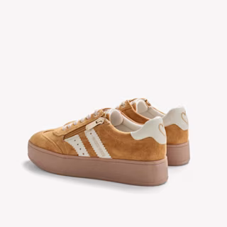 Sneaker