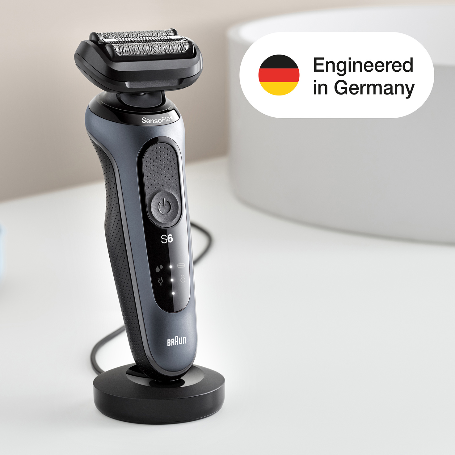 Series 6 61-N4500cs Wet & charging shaver attachment, and Dry Braun stand SG grey. 1 with 