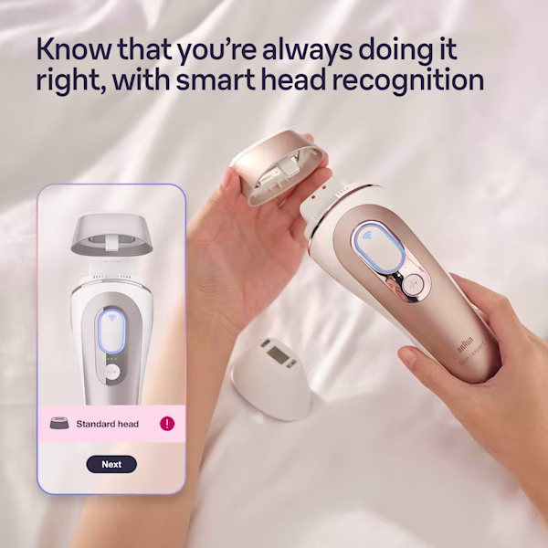 Two hands holding IPL product and an attachment to put on the device. Three other attachments are shown around it. Skin i·expert Mobile App recognizes which attachment it is Two hands holding IPL product and an attachment to put on the device. Three other attachments are shown around it. Skin i·expert Mobile App recognizes which attachment it is