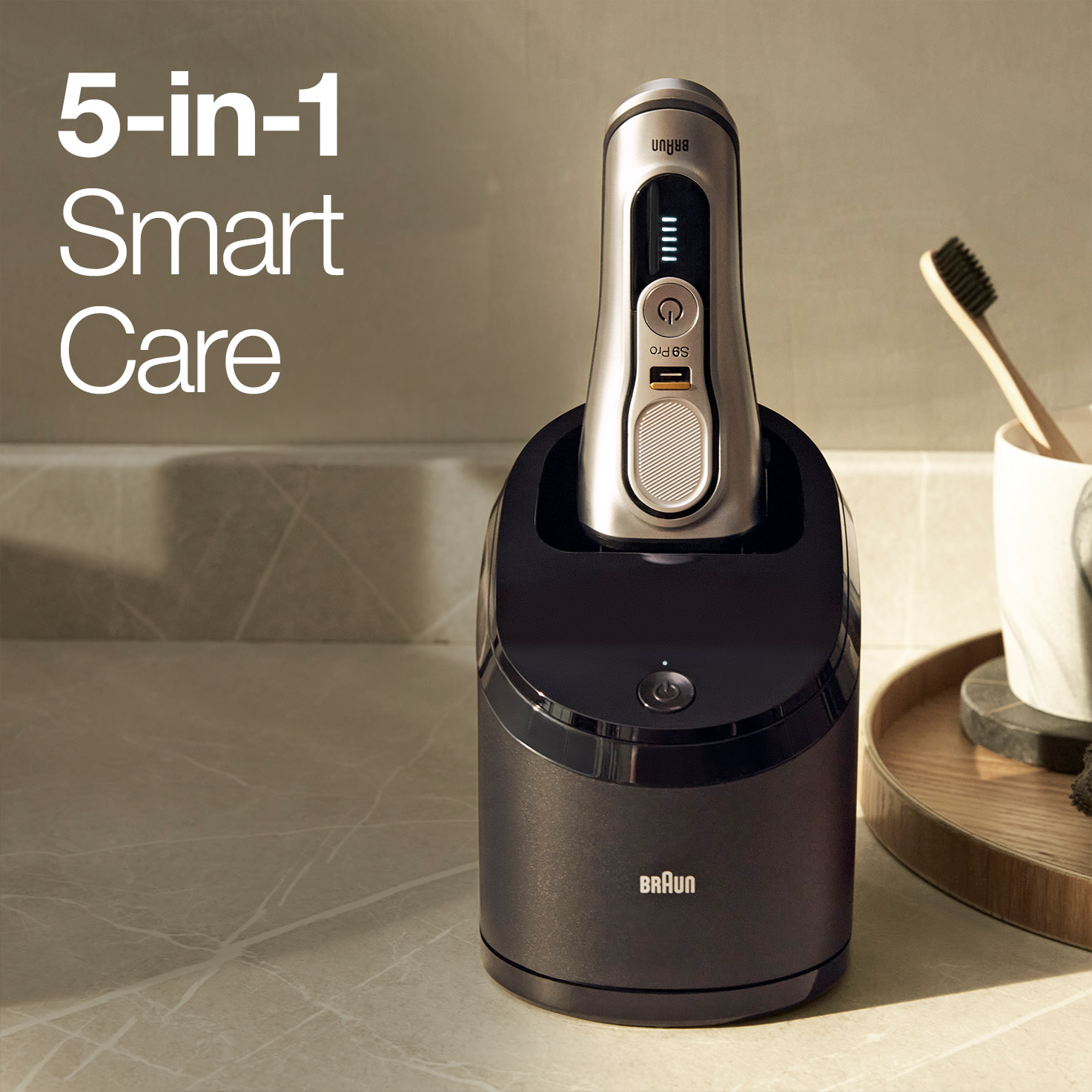 Braun Series 5 Shaver + Cleaning Station