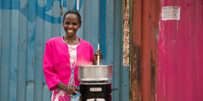 Roda uses her BURN clean cooking stove in Kenya