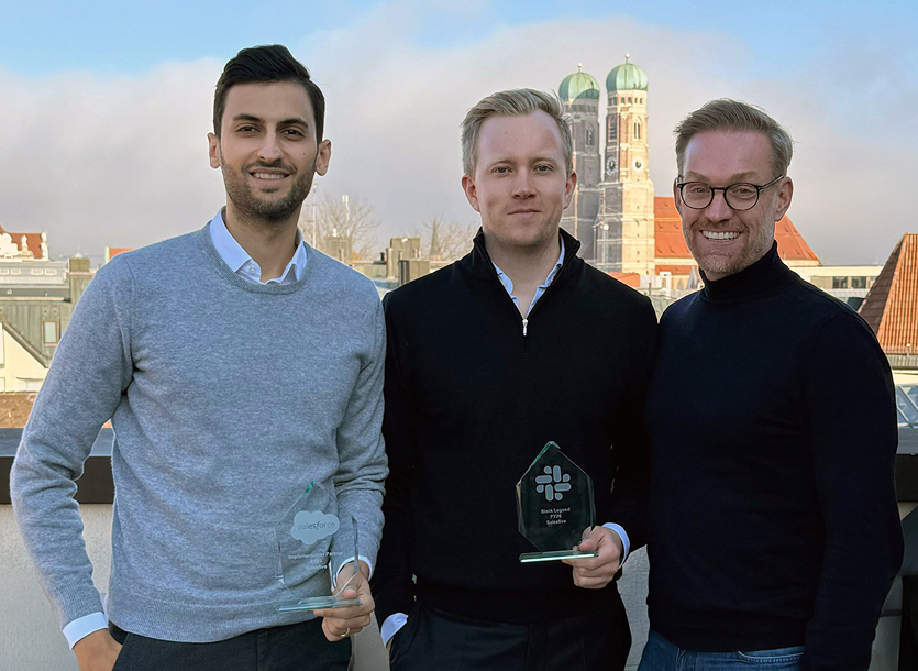 Geschäftsführung von Salesfive mit Salesforce Implementation Partner Award 2025