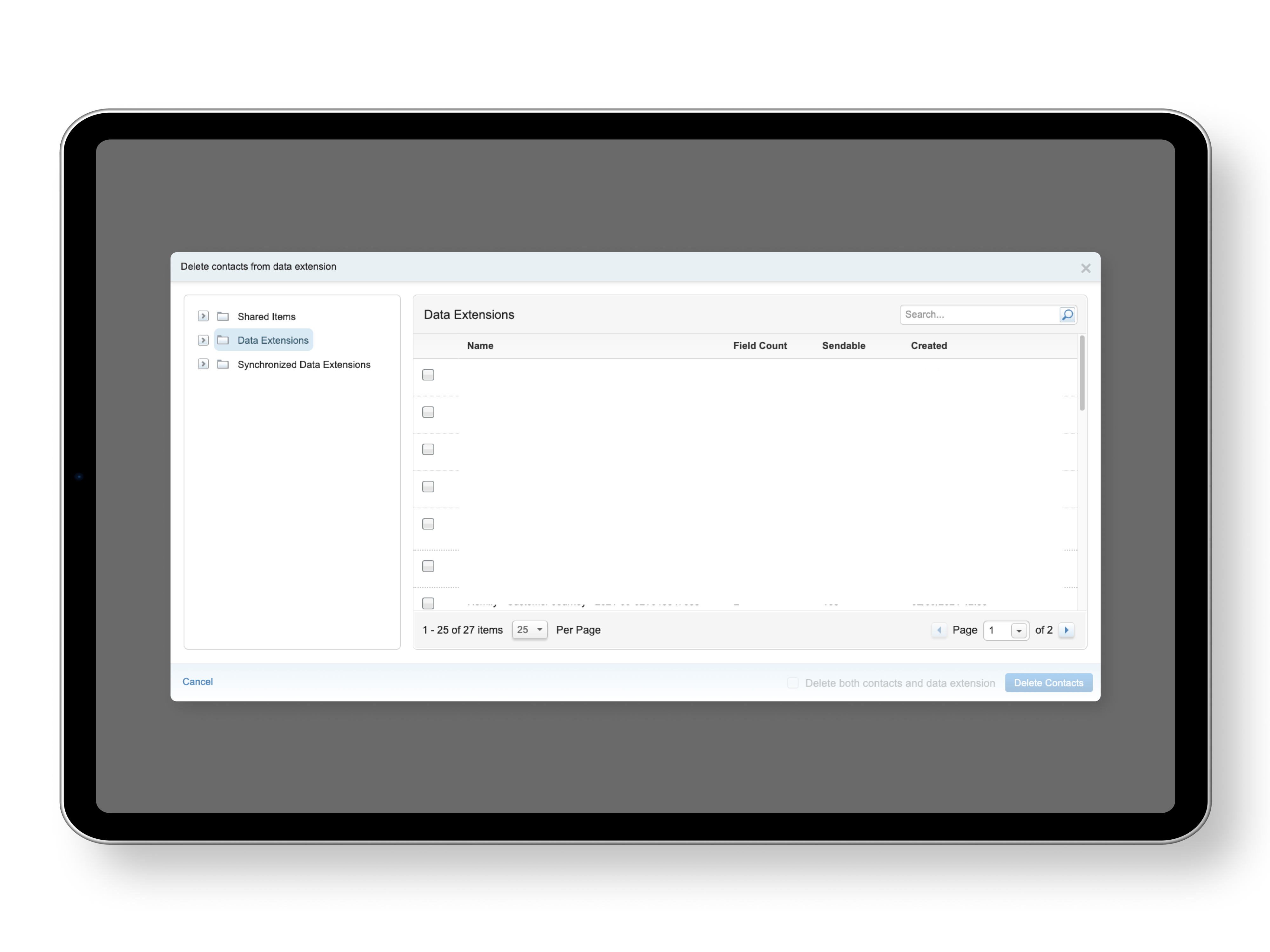 Es ist ein Screenshot von einem Data Extensions Fenster innerhalb der Salesforce Marketing Maske zu sehen. Neben der Data Extensions können Shared Items und Synchronized Data Exetensions ausgewählt werden. 