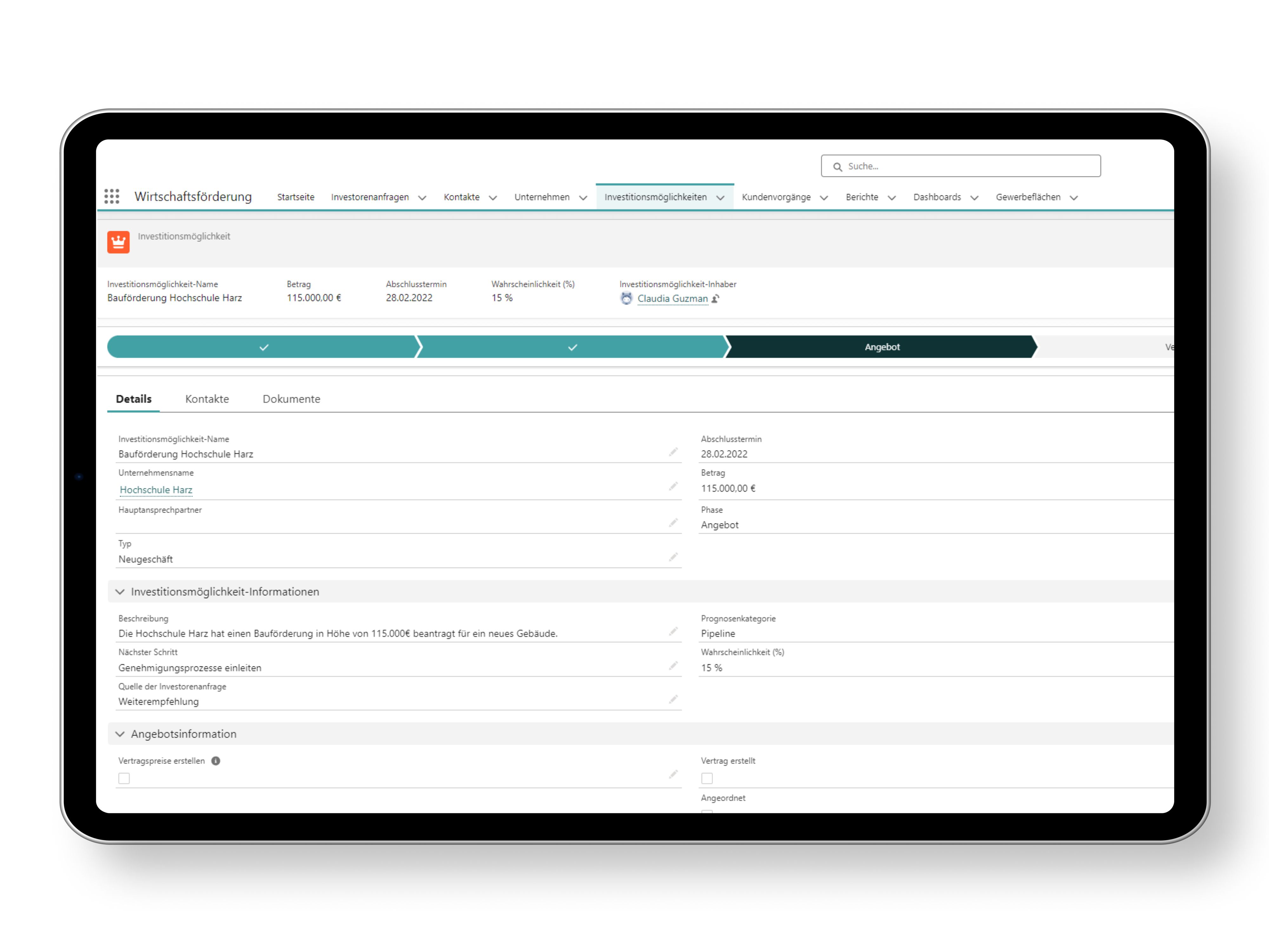 Screenshot der Salesforce Maske, die eine Investorenanfrage inklusive des Vertriebspfades und der wichtigsten Daten darstellt.