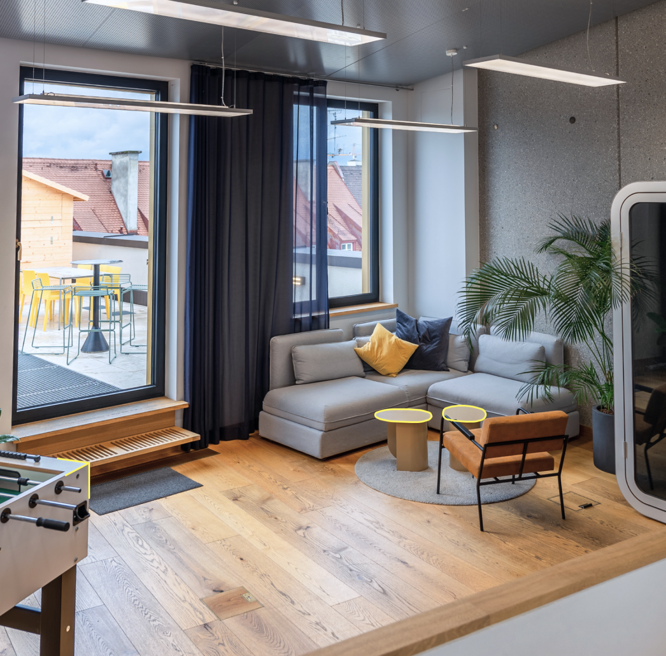 Office mit gemütlicher Sitzecke und Dachterrasse Terrasse