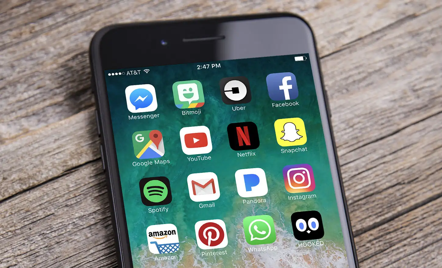 Q2 2017's Top Mobile Apps Hero Image