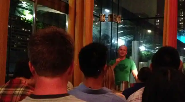https://s3.amazonaws.com/sensortower-itunes/blog/0080-duolingo-shirt.jpg