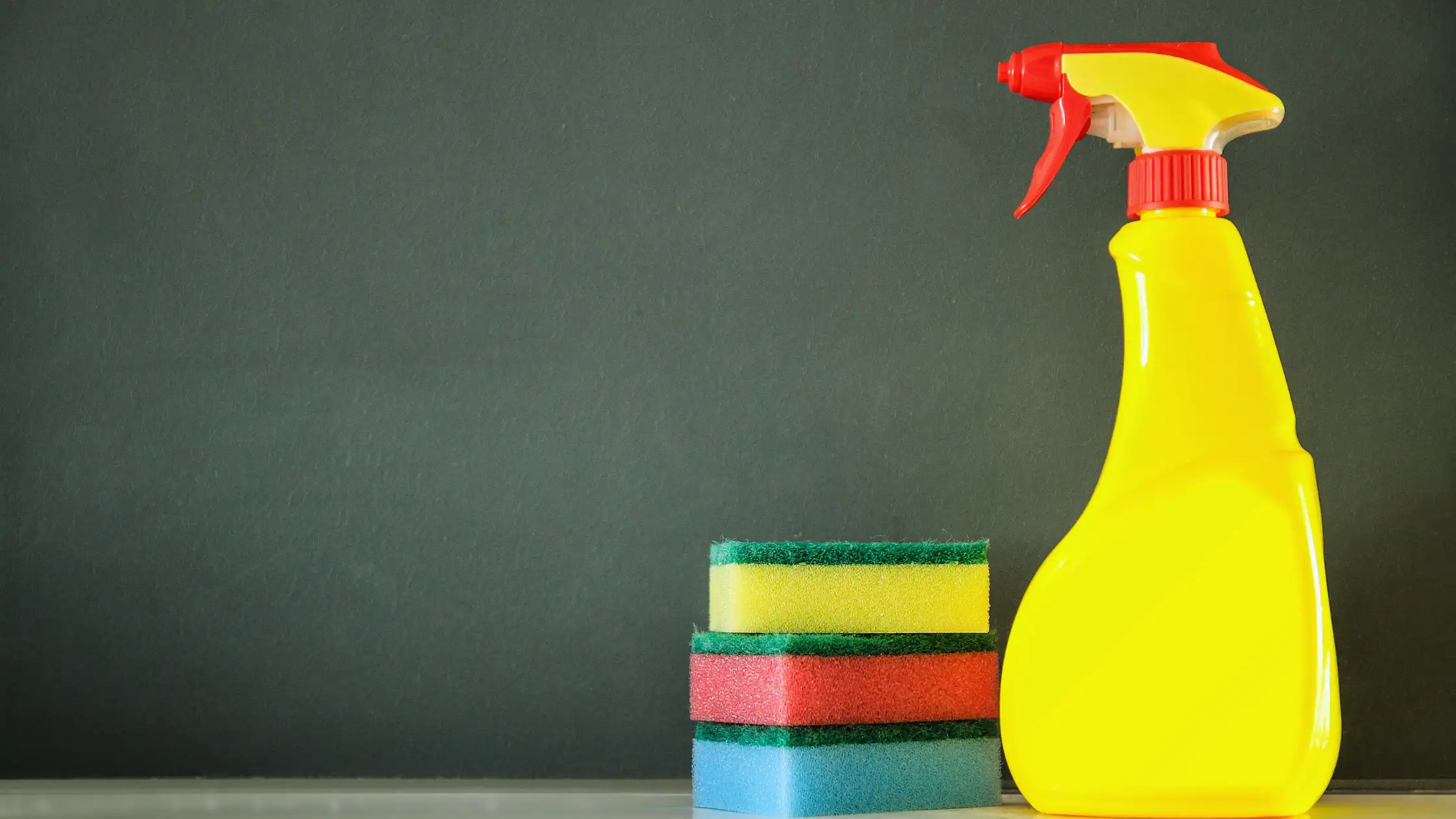 Household%20Cleaning%20Supplies%20Banner