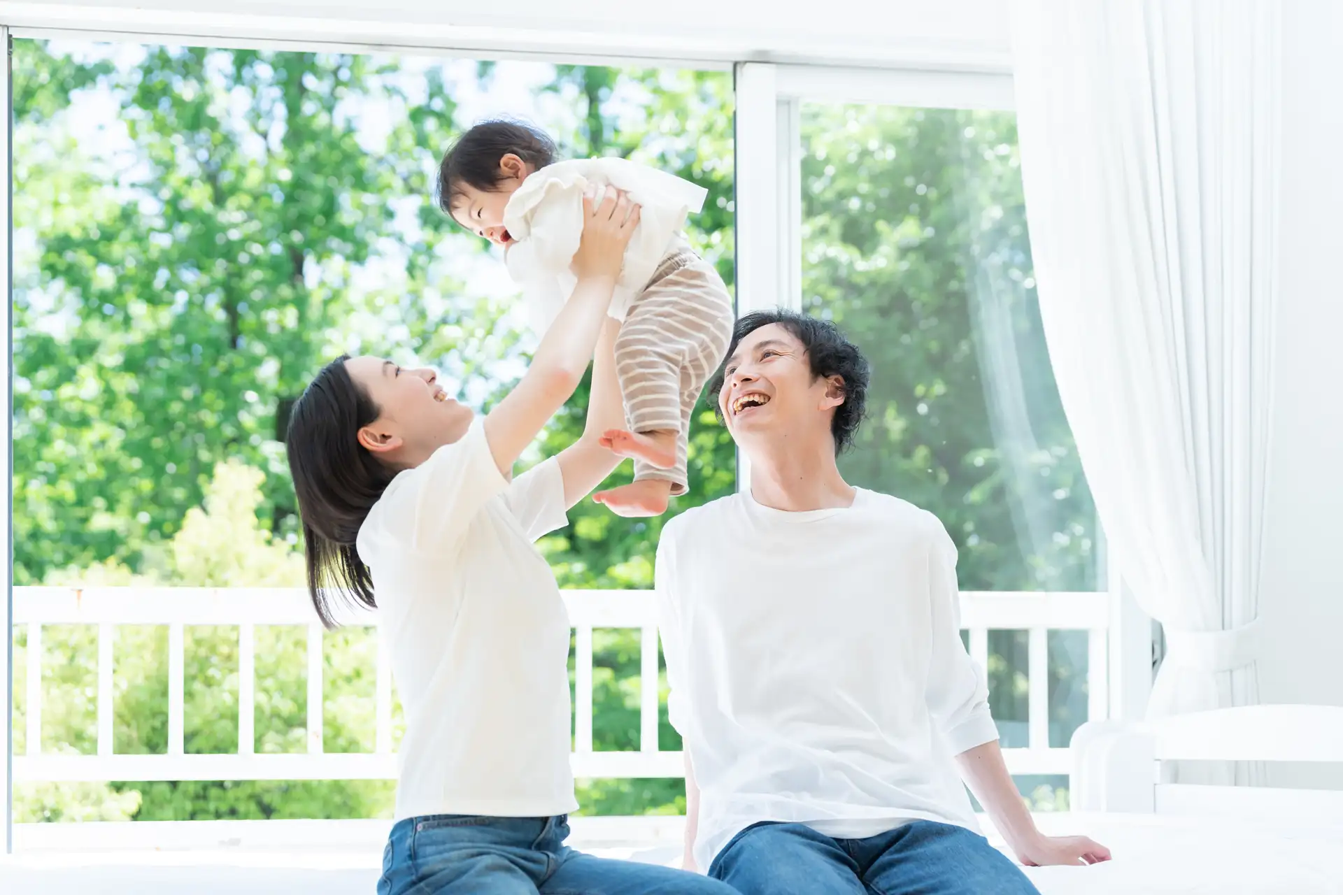 Family-and-Parenting-shopping-Hero-JP