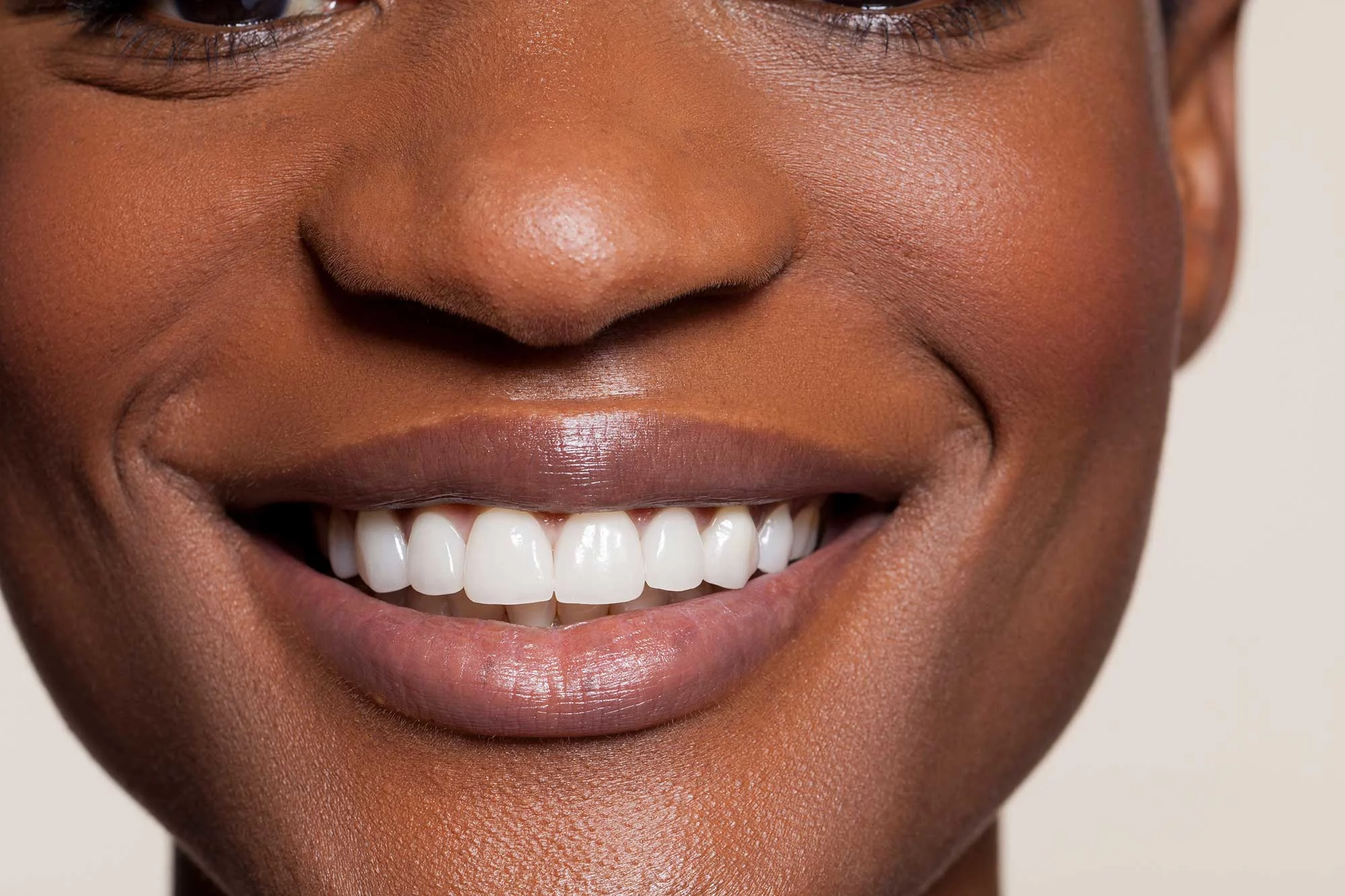 Che cos’è la rimineralizzazione? Come rimineralizzare i denti | Oral-B IT