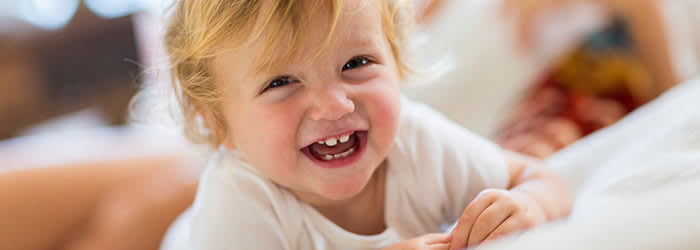 Cura dei denti nei bambini: cause e trattamenti article banner