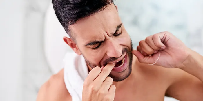 Sanguinamento delle gengive: cause, trattamento e prevenzione