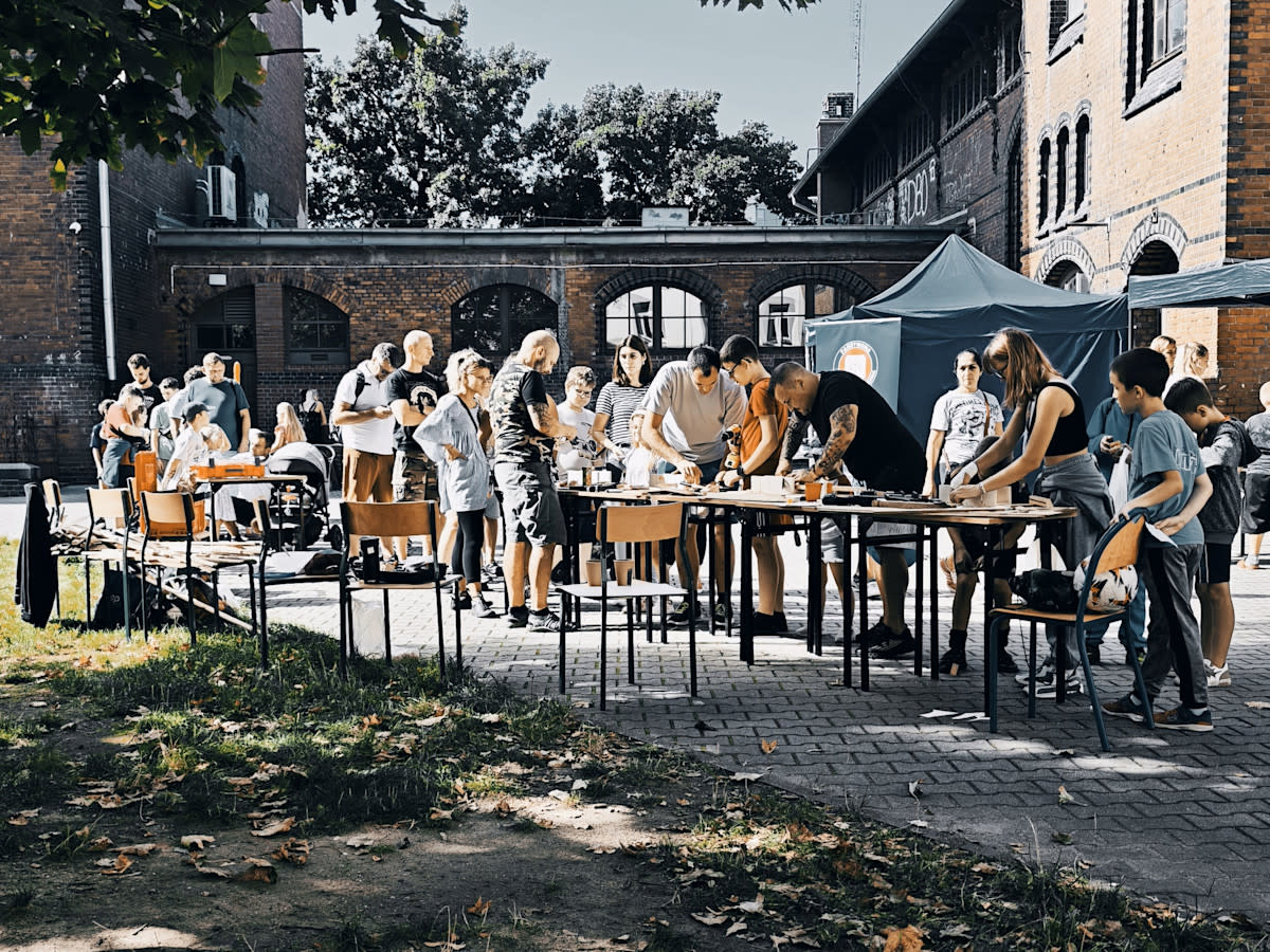 Grafika do karty: Europejski Dzień Sąsiada – razem najlepiej!
