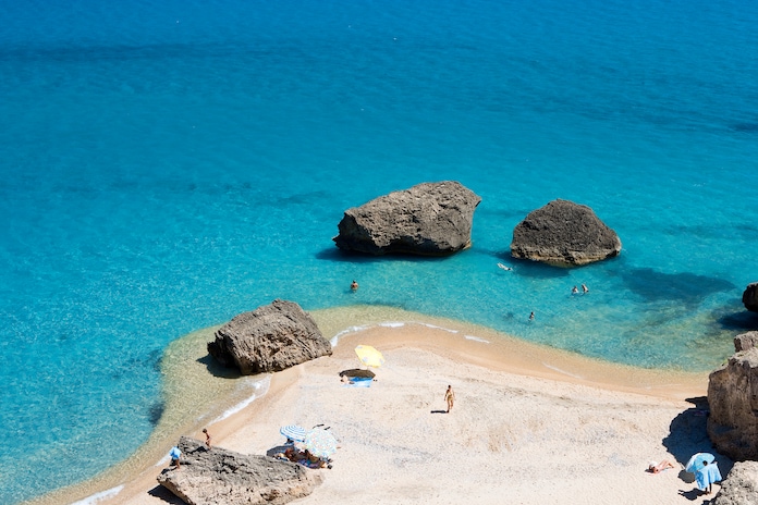 Herlig sandstrand på Kefalonia med TUI