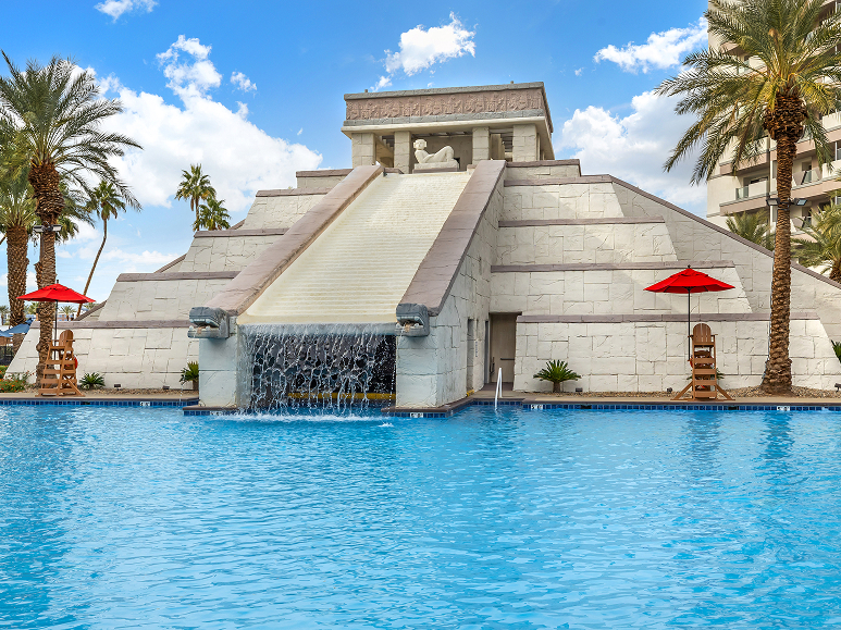 Cancun Las Vegas Pool View