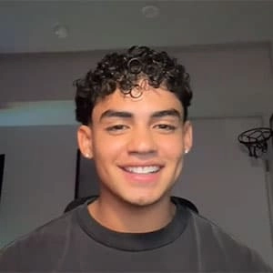 Invisalign® treatment testimonials from TikTok