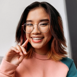 image-three-column-spacing-teen-smiling