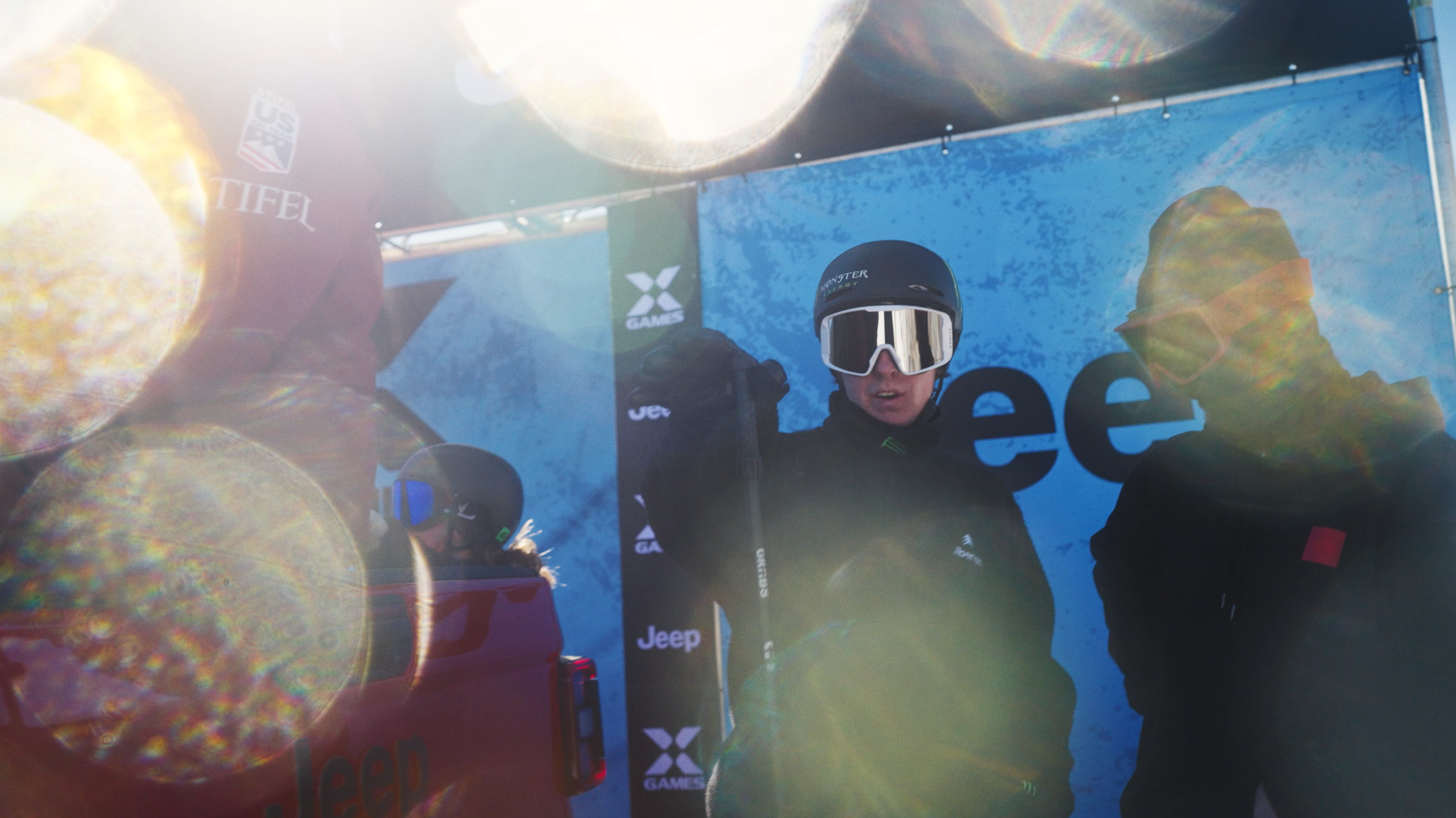 High-end video production capturing modern Bay Area tech innovation, featuring clean visuals, cinematic lighting, and a documentary-style approach designed for brand storytelling. This image reflects the fast-paced, forward-thinking energy of Silicon Valley, highlighting real moments across product demos, executive interviews, and live event environments. Created by a San Francisco and San Jose–based videographer specializing in technology, corporate content, and startup storytelling, this visual represents premium video production tailored for tech brands, conferences, and enterprise marketing across the Bay Area.