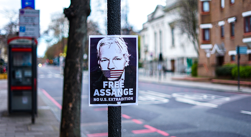 Freed Assange!