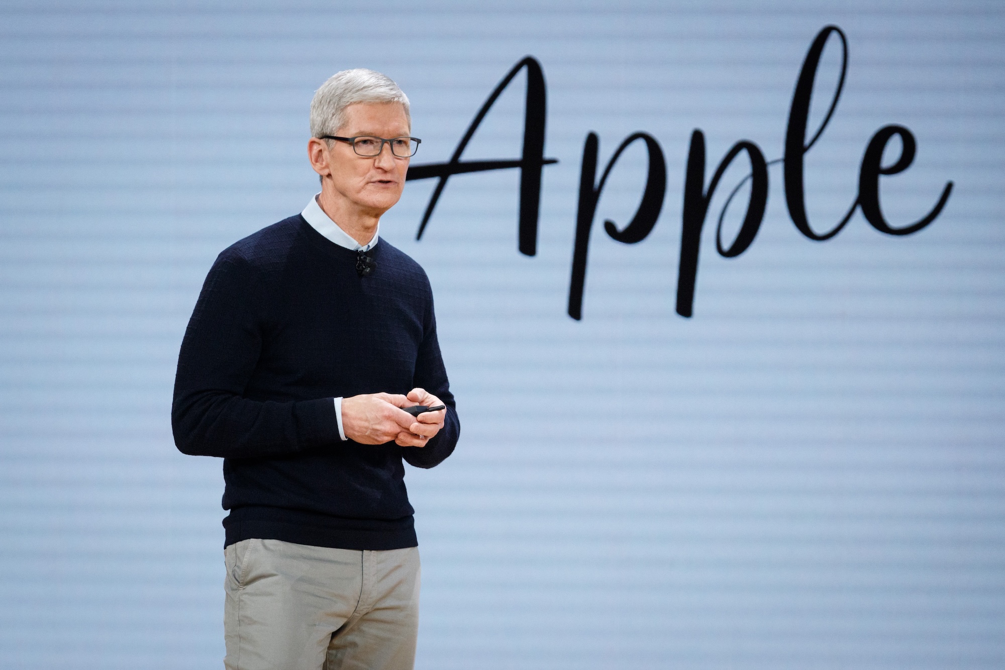 Cook’s Stepdown Tips Apple’s Hand
