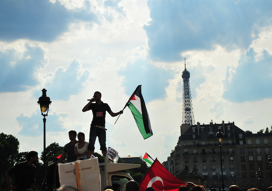 France Outlaws Pro-Palestine Protests