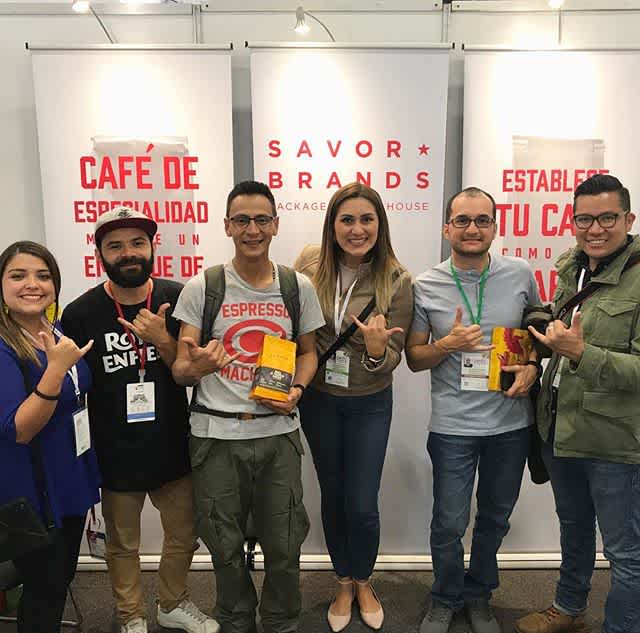 We so enjoyed meeting the inspiring and talented members of team @azaharcoffee today! Congrats on making it into the #barista semifinals and best of luck in the next round! 🙌🏽 🇨🇴 #cafesdecolombiaexpo2018 #specialtycoffee #cafeespecialidad #cafedecolombia