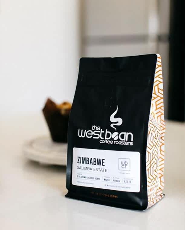 @thewestbean Roasting with integrity, sincerity, and a deep love for what a cup of coffee can do⠀#westbean #specialtycoffeeroaster #coffeepackaging #customcoffeebags⠀📷: @thewestbean