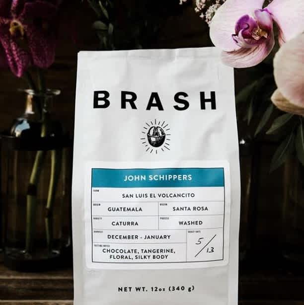 @brashcoffee Pursuers of Simple, Delicious Coffee⠀#brashcoffee #specialtycoffeeroaster #coffeepackaging #customcoffeebags⠀📷: @brashcoffee