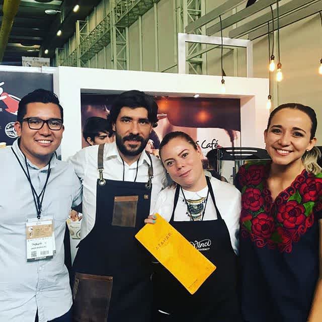 Great to have met Mexico  barista champion 🏅Luis Feria @feria.l won using @azaharcoffee!  #greatbrandsgreatpackage #coffeepackaging #customcoffeebags #coffeepackagingprinting