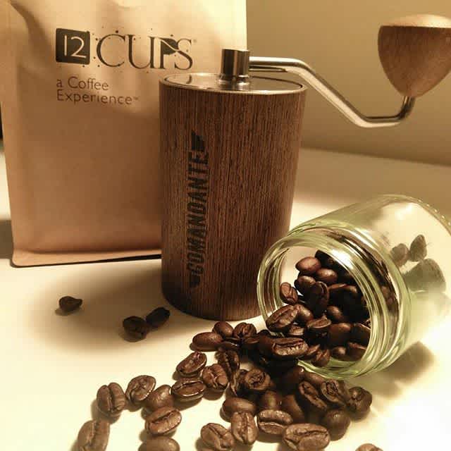 Enriching the culture of #coffee in #saudiarabia @12_cups #onecupatatime #specialtycoffee #packaging #greatbrandsgreatpackage #regram 📷: @12_cups