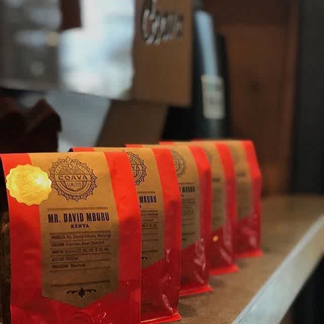 Committed to longstanding, sustainable partnerships with producers and a relentless focus on quality @coavacoffee #qualityinsideout #coffeepackaging #customcoffeebags 📷: @coavacoffee