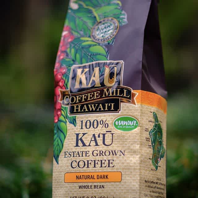 Grown, hand-picked and milled on the slopes of #maunaloa @kaucoffeemill where ancient volcanic soils, #hawaii ☀️ and rain nourish #coffee trees #coffeepackaging #coffeepackagingprinting #customcoffeebags #greatbrandsgreatpackage