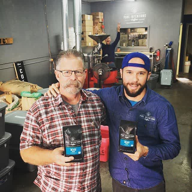 Awesome time catching up with @pureintentionscoffee #photobomb and all! ❤️ their #package and #specialtycoffee #qualityinsideandout #greatbrandsgreatpackage #regram 📷: @pureintentionscoffee