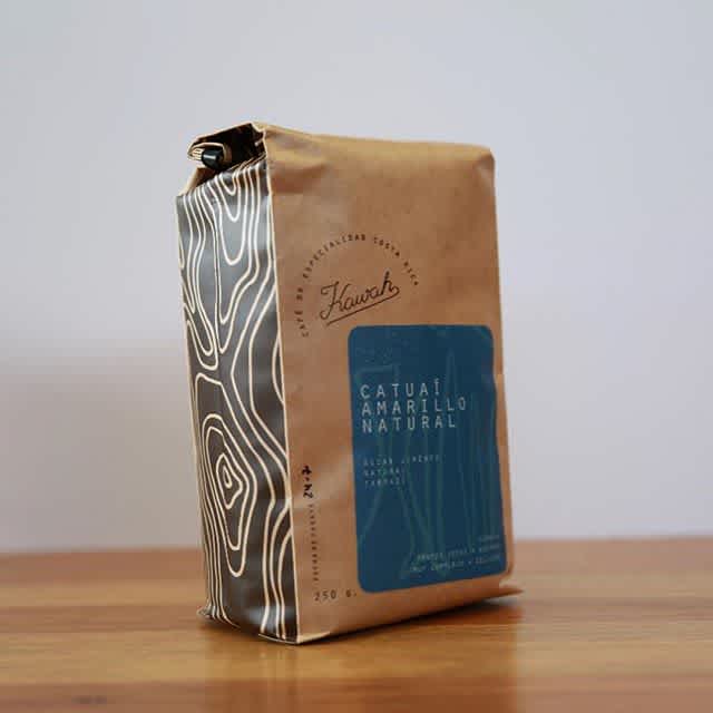 Great coffee deserves great packaging @kawahcafe ðŸ‡¨ðŸ‡· #costaricacoffee #specialtycoffee #coffeepackaging #customcoffeebags ðŸ“·: @kawahcafe