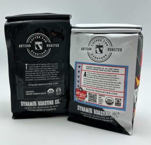 Saco de café da Alma Coffee com endereço no painel inferior.