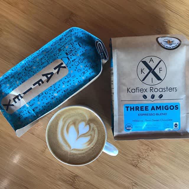 Always fresh roasted, certified fair trade and organic @kafiex, where a tree is planted for every bag of delicious coffee sold 🌱 #VancouverWA #specialtycoffeeroaster #coffeepackaging #customcoffeebags 📷: @kafiex