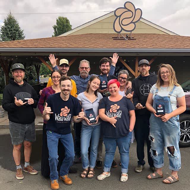 Did we tell you we lg we love more is the awesome people we get to work with, like the uplifting folks @wallawallaroastery. Can’t imagine a better start to the week than catching up with this crew! #specialtycoffeeroaster #coffeepackaging #customcoffeebags