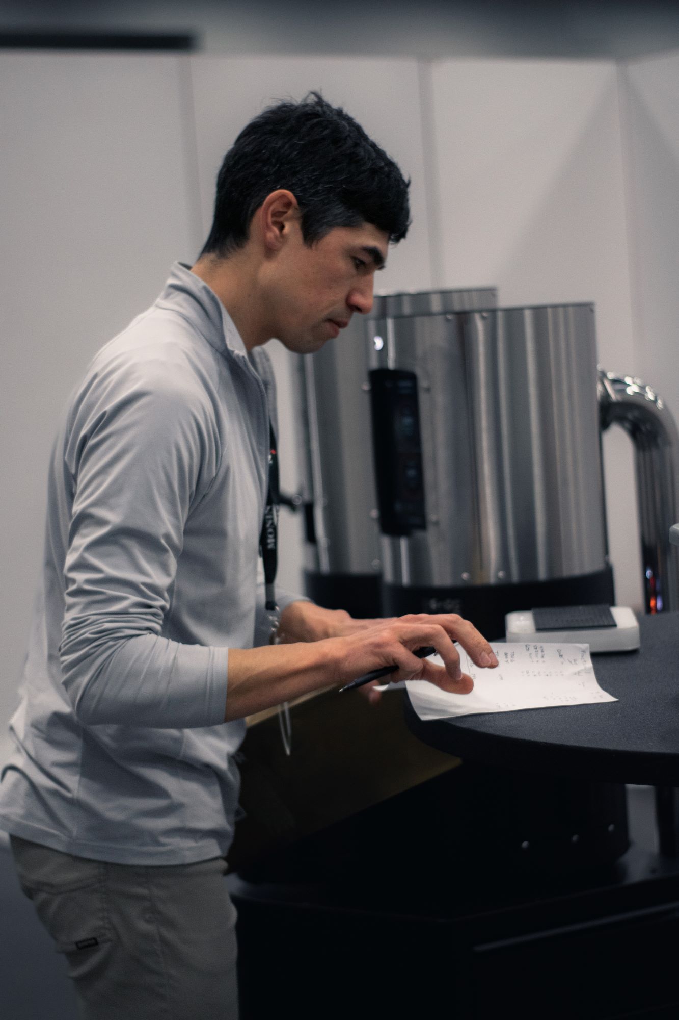 Andrew Coe competing in the 2023 US Coffee Roasting Championship
