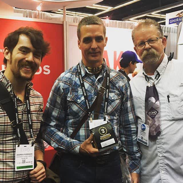 Fun x2 catching up with the @thedoubleshot crew @specialtycoffeeassociation #coffeeexpo2017. Roasting delicious #specialtycoffee in #tulsaoklahoma in quality #coffeepackaging! #customcoffeebags #coffeepackagingprinting