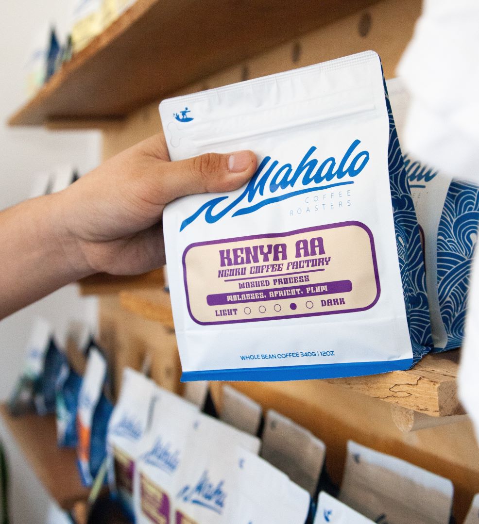 Bolsa de Mahalo Coffee Roasters en estantería